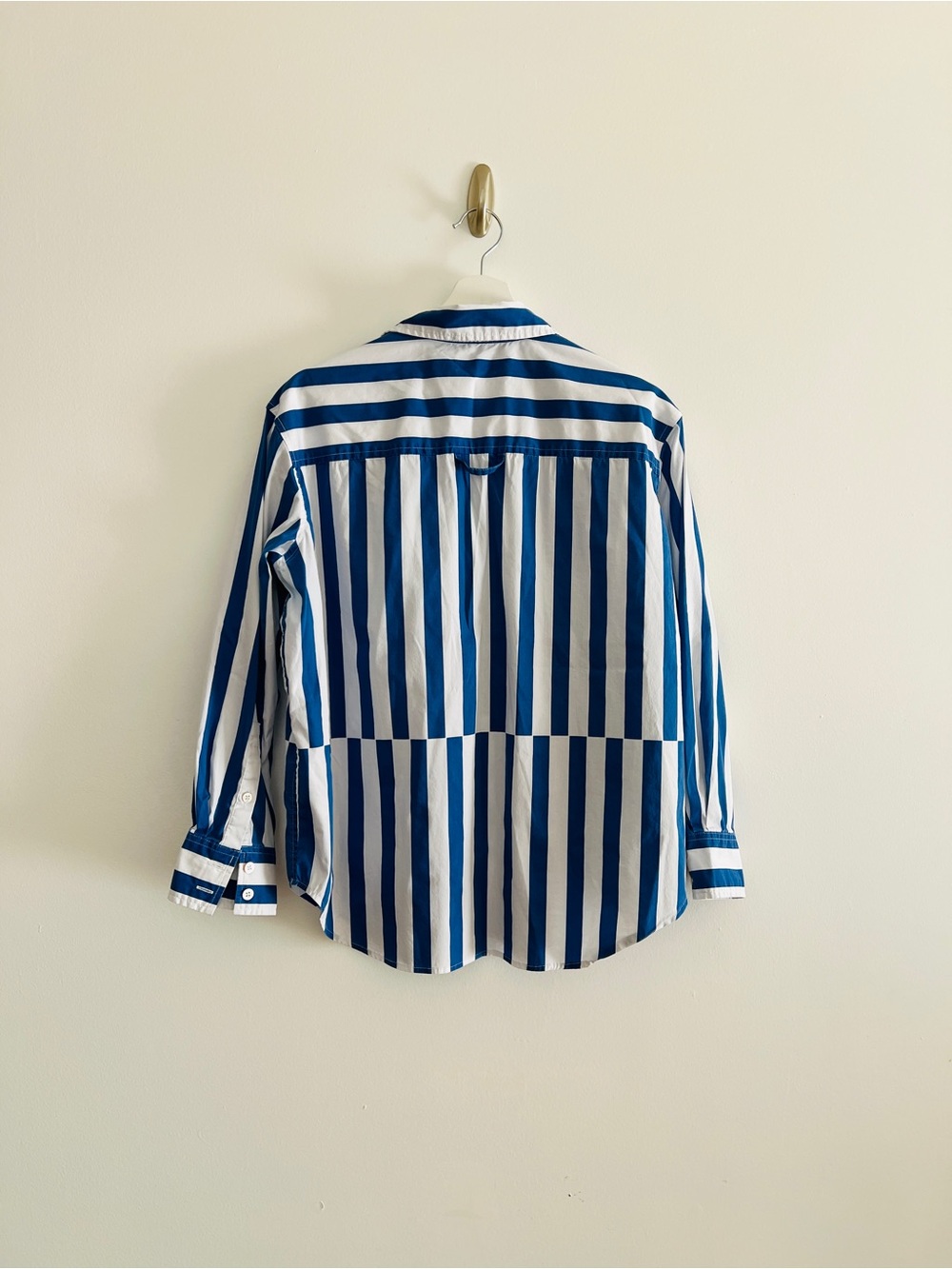 AYR The Deep End Button Down Shirt Marais Blue
Regatta Stripe Size S - Picture 4 of 7
